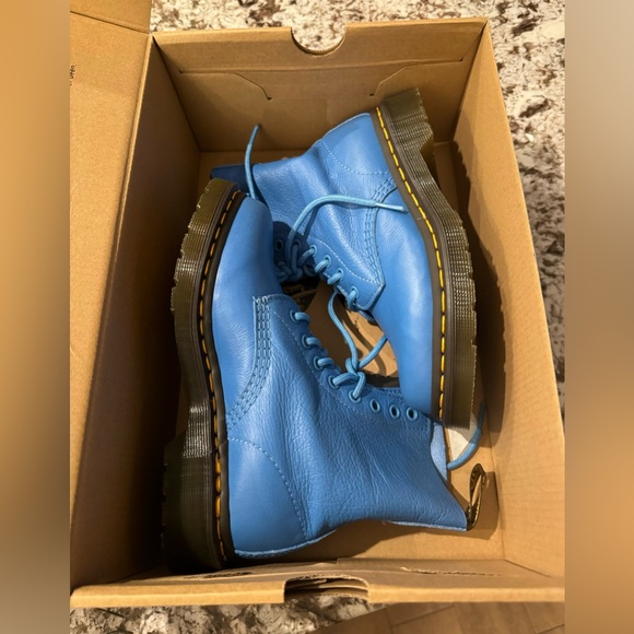 Doc Martens 1460 Pascal Leather Boots - Picture 6 of 11